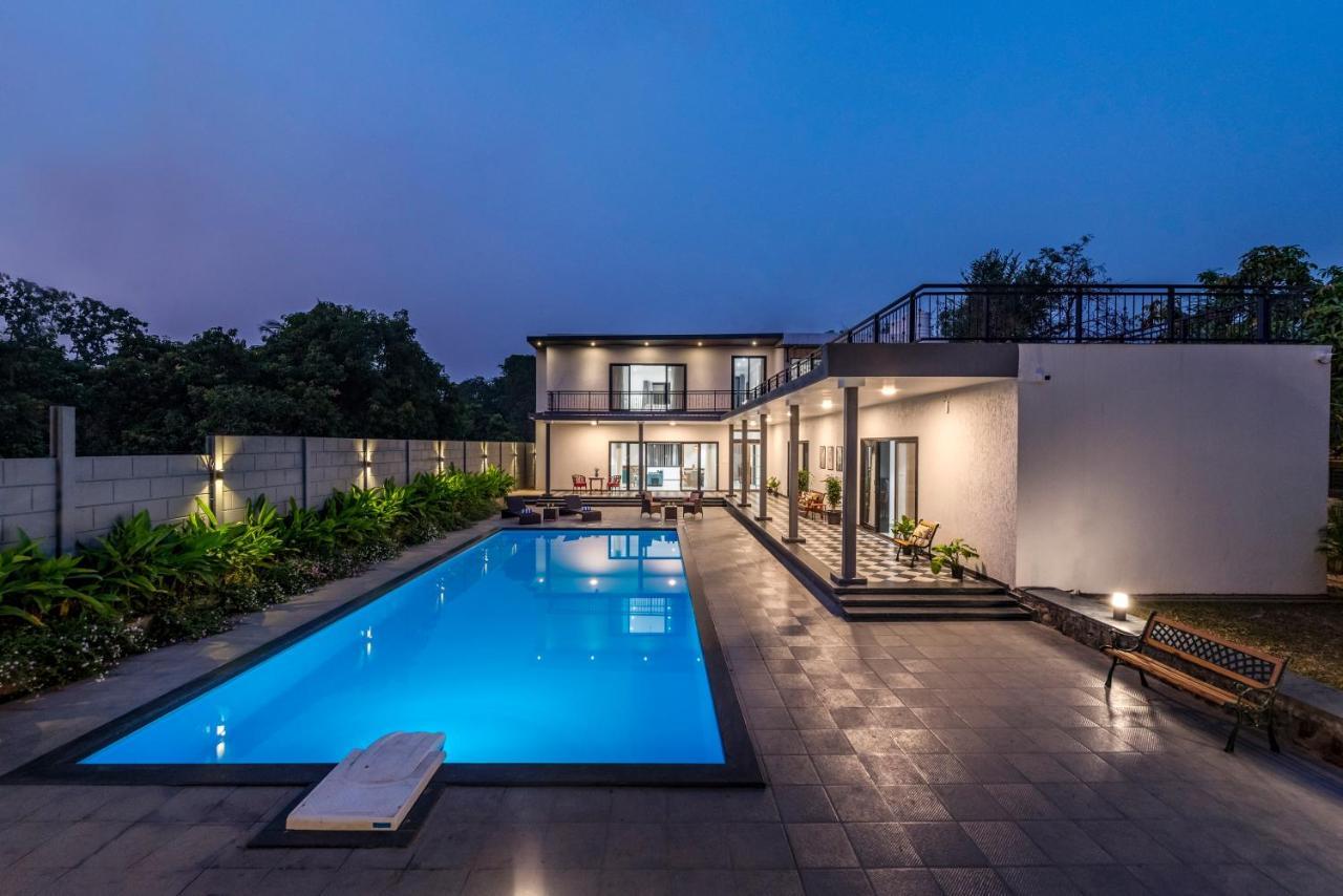 Saffronstays Mayfair Gardens 4 Bedroom Petfriendly Pool Villa آليباغ المظهر الخارجي الصورة